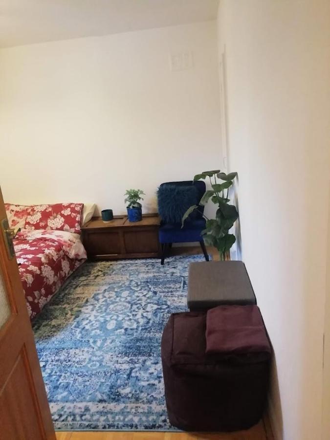 Single Bedroom In A Cozy Maisonette - Буши Екстериор снимка